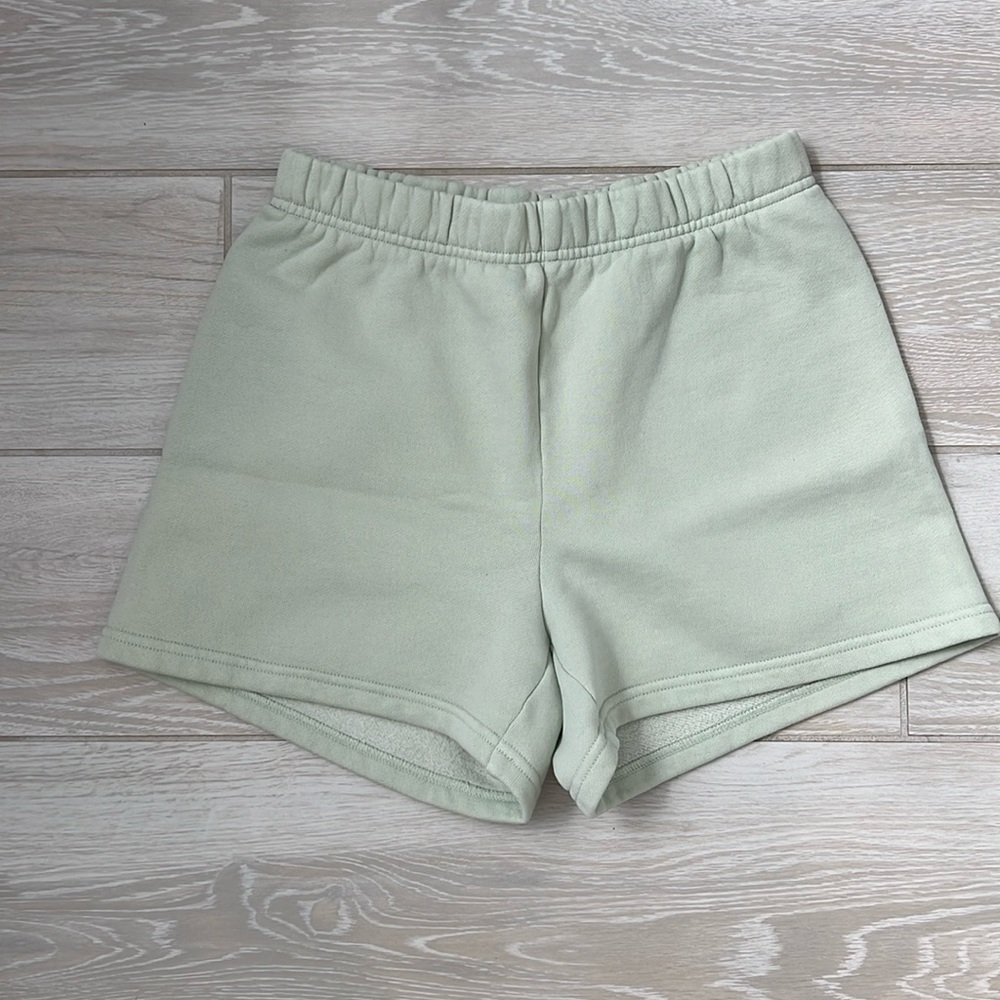 Aritzia Tna Cozy fleece sweatshorts